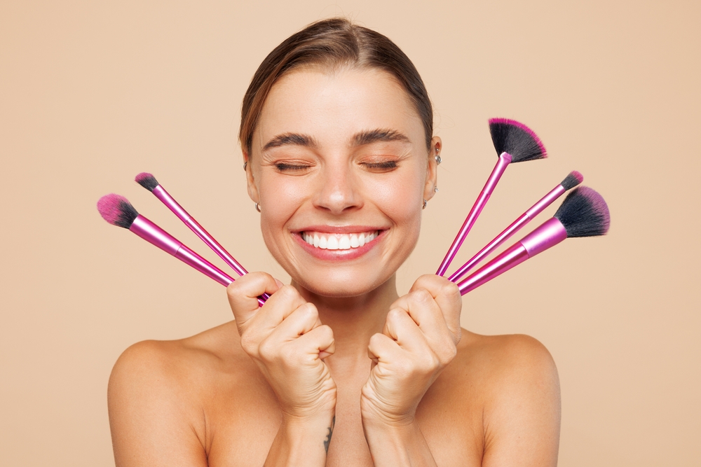 Beautiful,Happy,Fun,Half,Naked,Topless,Young,Woman,20s,With